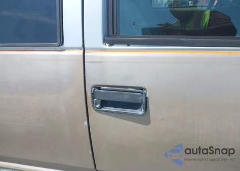 1996 Chevrolet Gmt-400 C1500 from USA, damaged, VIN 2GCEC19W7T1132580